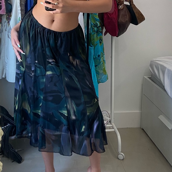 LONG SKIRT 🕷 - Picture 2 of 3